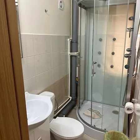Vila Mesalina * Navodari